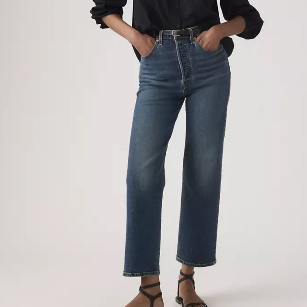 Levi’s Ribcage Straight Ankle Jeans